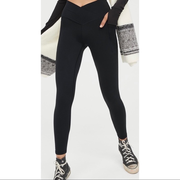 OFFLINE by Aerie Xtra Crossover High-Waisted Legging